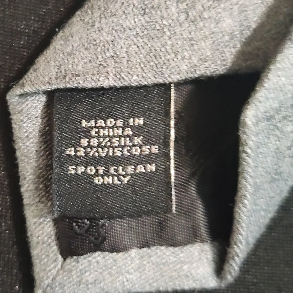 NWT Express Men's Silk Viscose Gray Necktie 58% Silk 42% Viscose